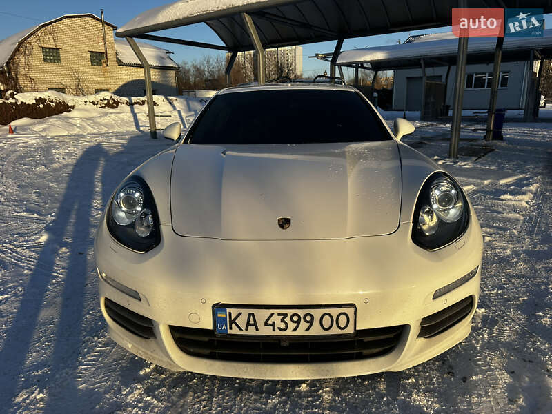 Porsche Panamera 2013