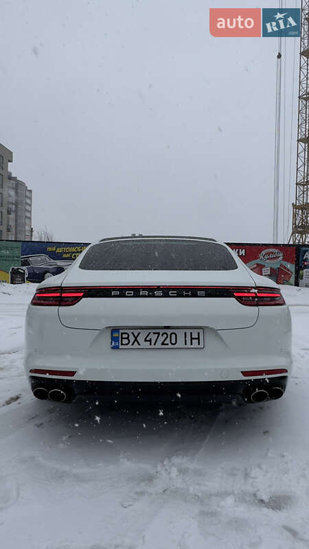Фастбэк Porsche Panamera 2019 в Хмельницком