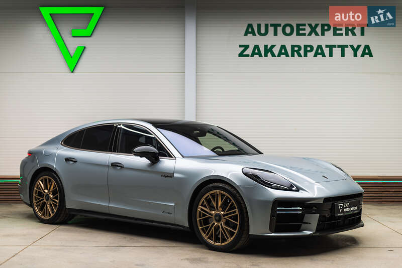 Porsche Panamera 2024