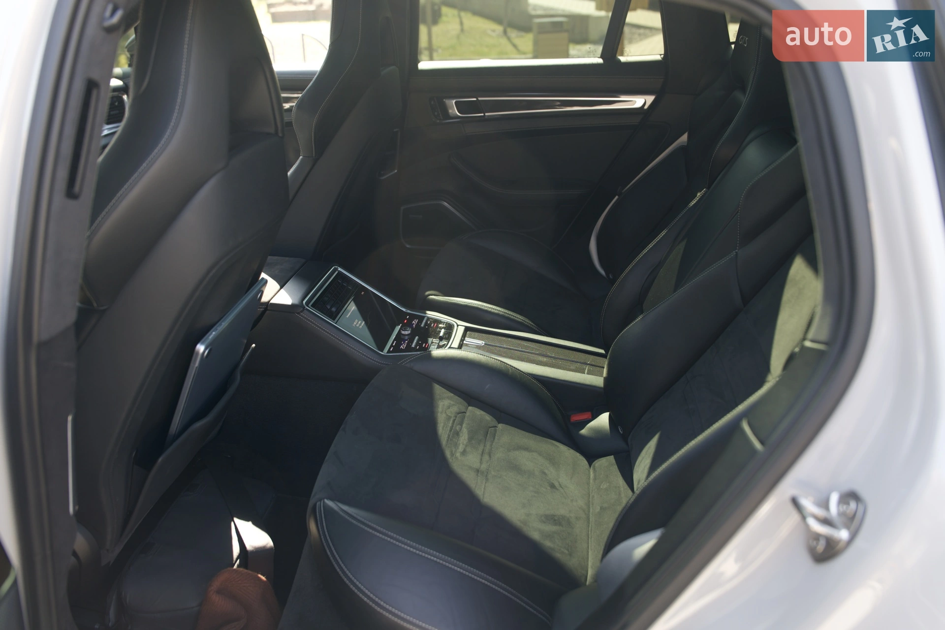 2018 Porsche Panamera - мініатюра 14