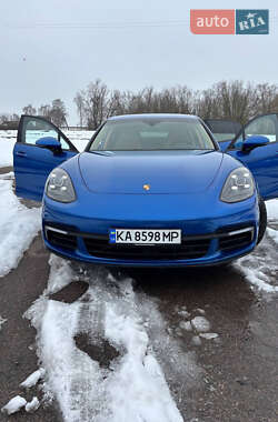 Фастбэк Porsche Panamera 2017 в Черкассах