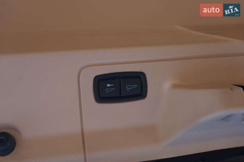 Фастбэк Porsche Panamera 2013 в Одессе