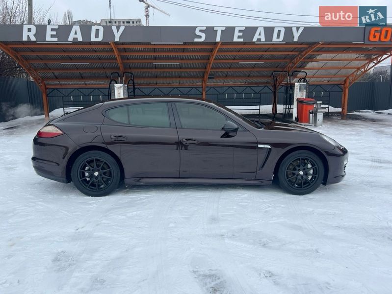 Фастбэк Porsche Panamera 2009 в Харькове