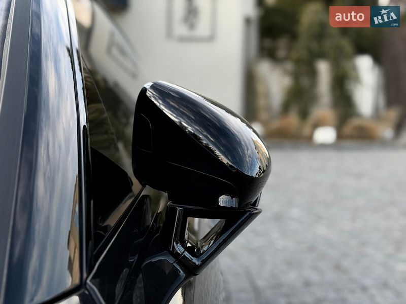 Фастбэк Porsche Panamera 2022 в Львове