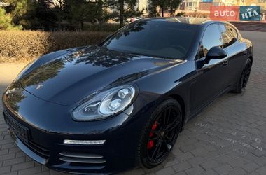 Фастбек Porsche Panamera 2013 в Києві