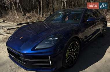 Фастбек Porsche Panamera 2024 в Києві