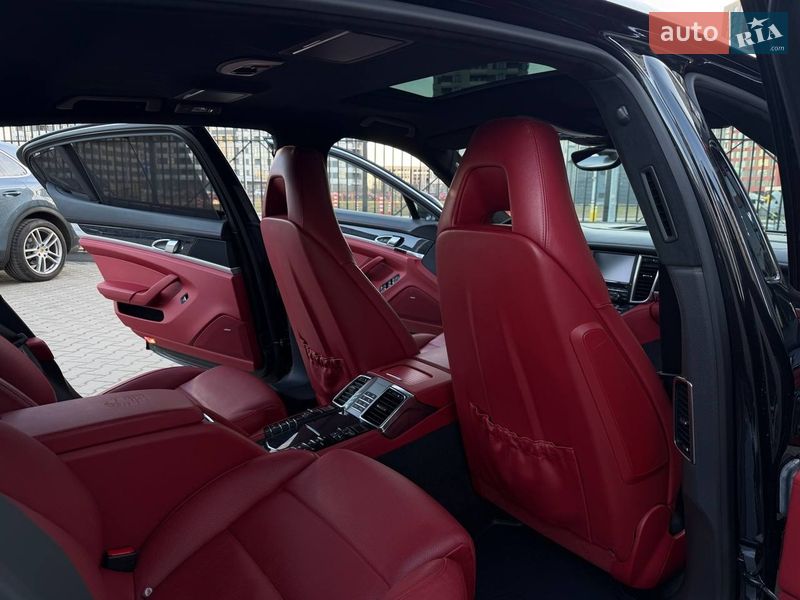 Фастбек Porsche Panamera 2013 в Києві