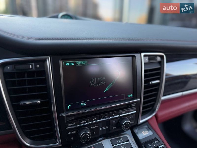 Фастбек Porsche Panamera 2013 в Києві