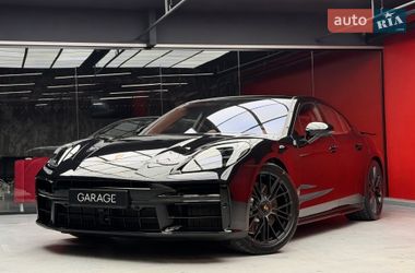 Фастбек Porsche Panamera 2026 в Києві