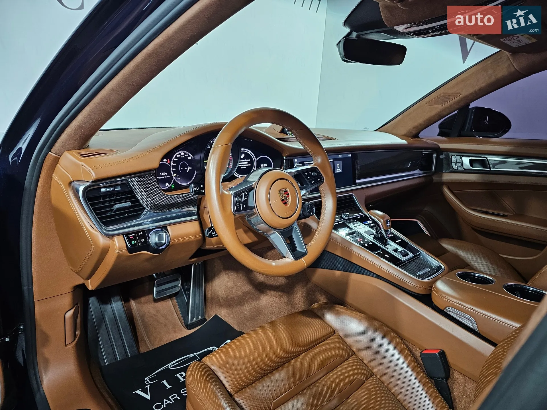 2017 Porsche Panamera - мініатюра 28