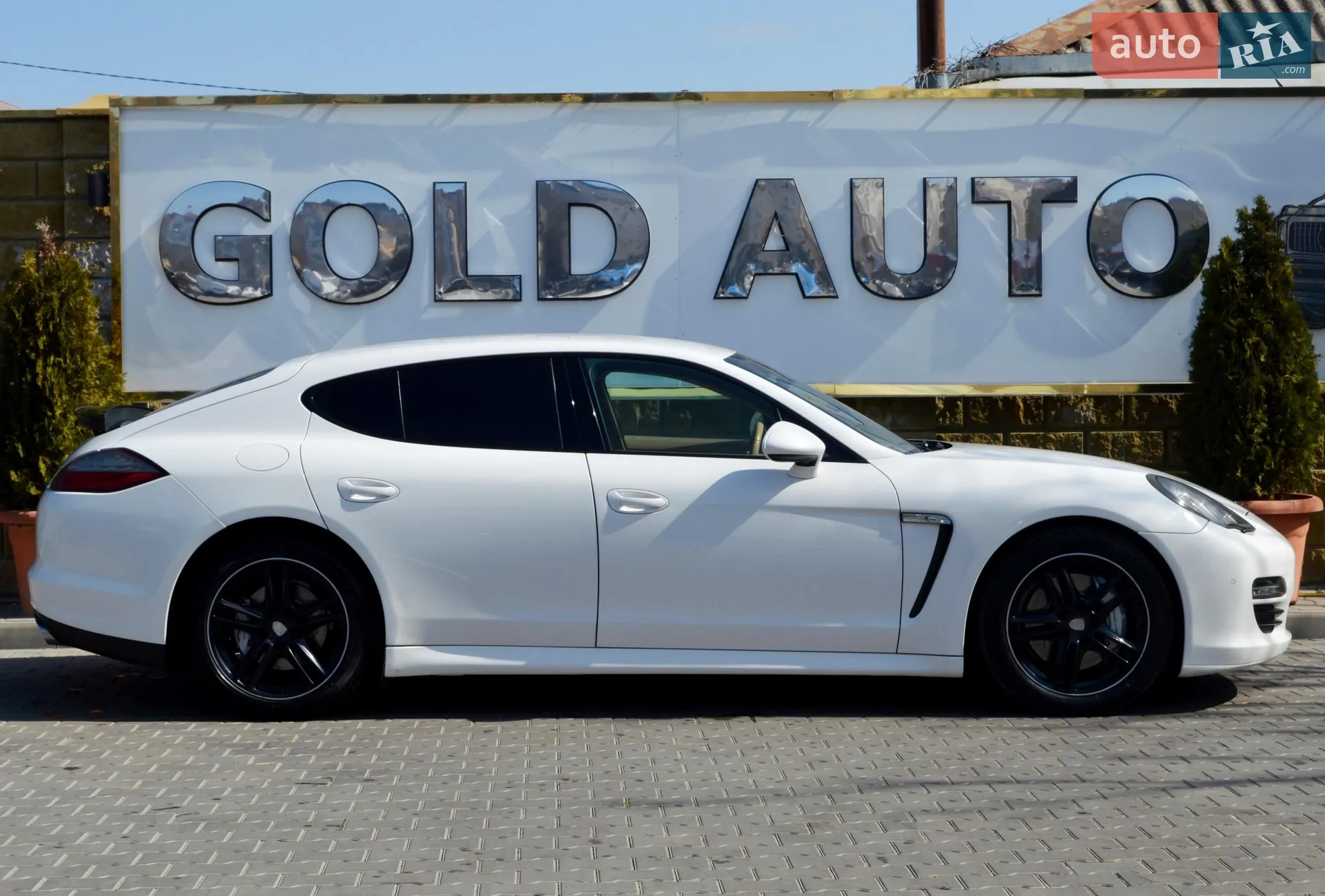 2011 Porsche Panamera - мініатюра 13