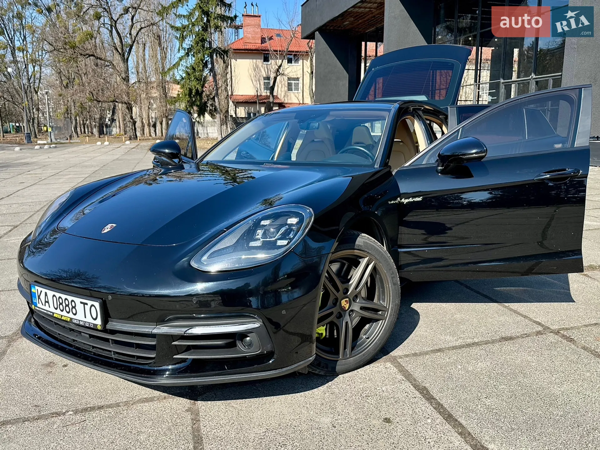 2017 Porsche Panamera - мініатюра 2