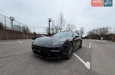 Фастбэк Porsche Panamera 2017 в Днепре