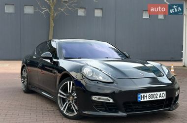 Фастбэк Porsche Panamera 2012 в Одессе