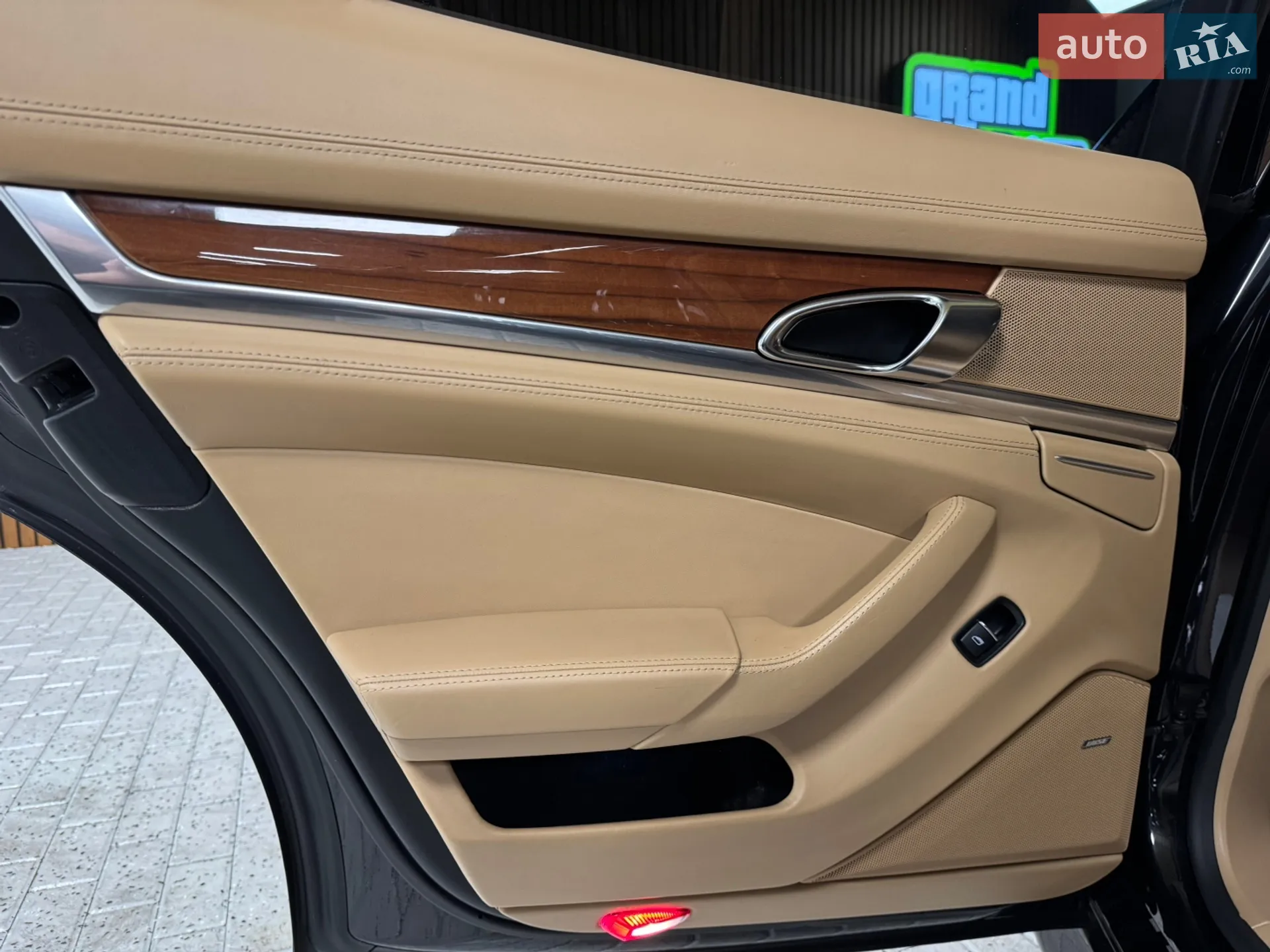 2012 Porsche Panamera - мініатюра 61