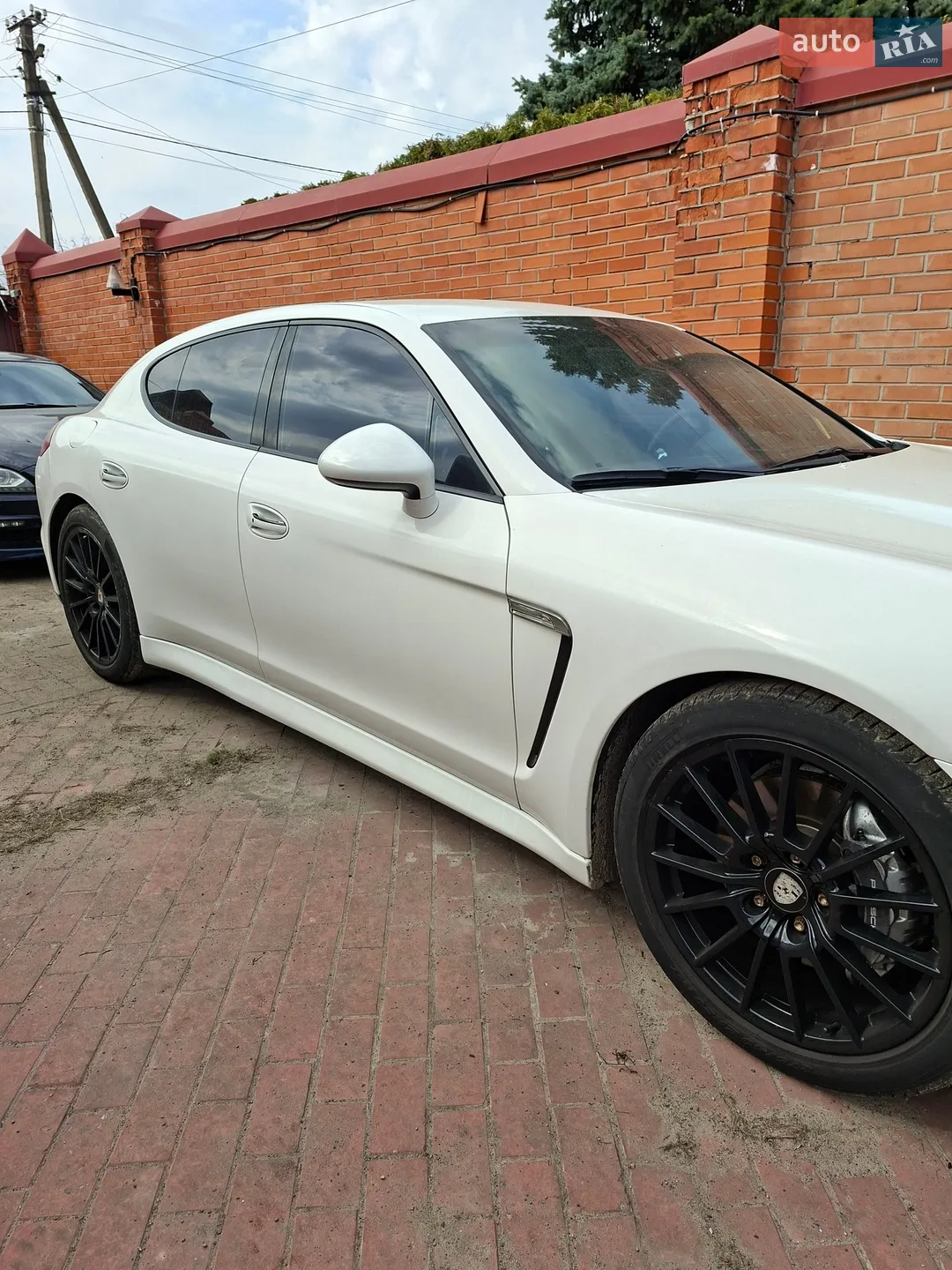2011 Porsche Panamera - мініатюра 2
