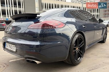 Фастбек Porsche Panamera 2013 в Києві