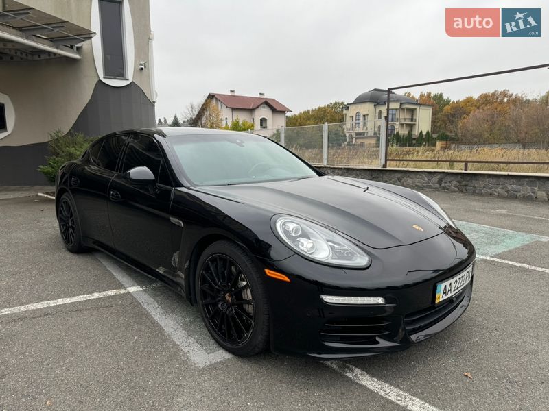 Porsche Panamera 2013