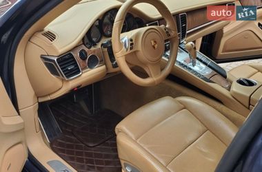 Фастбэк Porsche Panamera 2013 в Киеве
