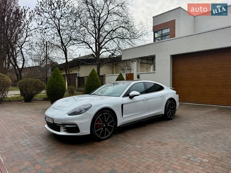 Porsche Panamera 2017