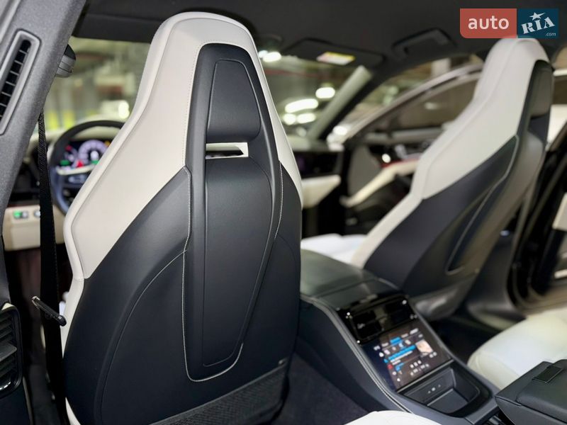 Фастбэк Porsche Panamera 2024 в Киеве фото 33 Фастбэк Porsche Panamera 2024 в Киеве