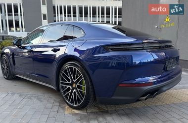 Фастбек Porsche Panamera 2024 в Києві