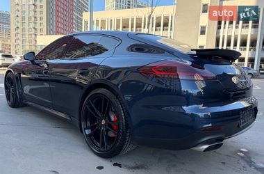 Фастбэк Porsche Panamera 2013 в Киеве