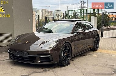 Универсал Porsche Panamera 2017 в Киеве