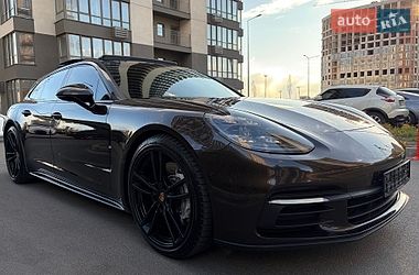 Универсал Porsche Panamera 2017 в Киеве