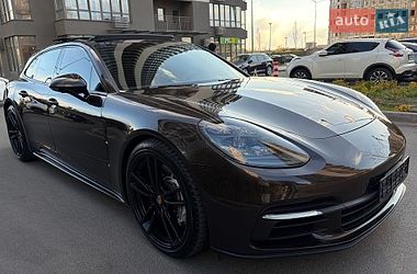 Универсал Porsche Panamera 2017 в Киеве