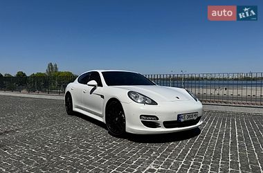 Фастбэк Porsche Panamera 2010 в Днепре