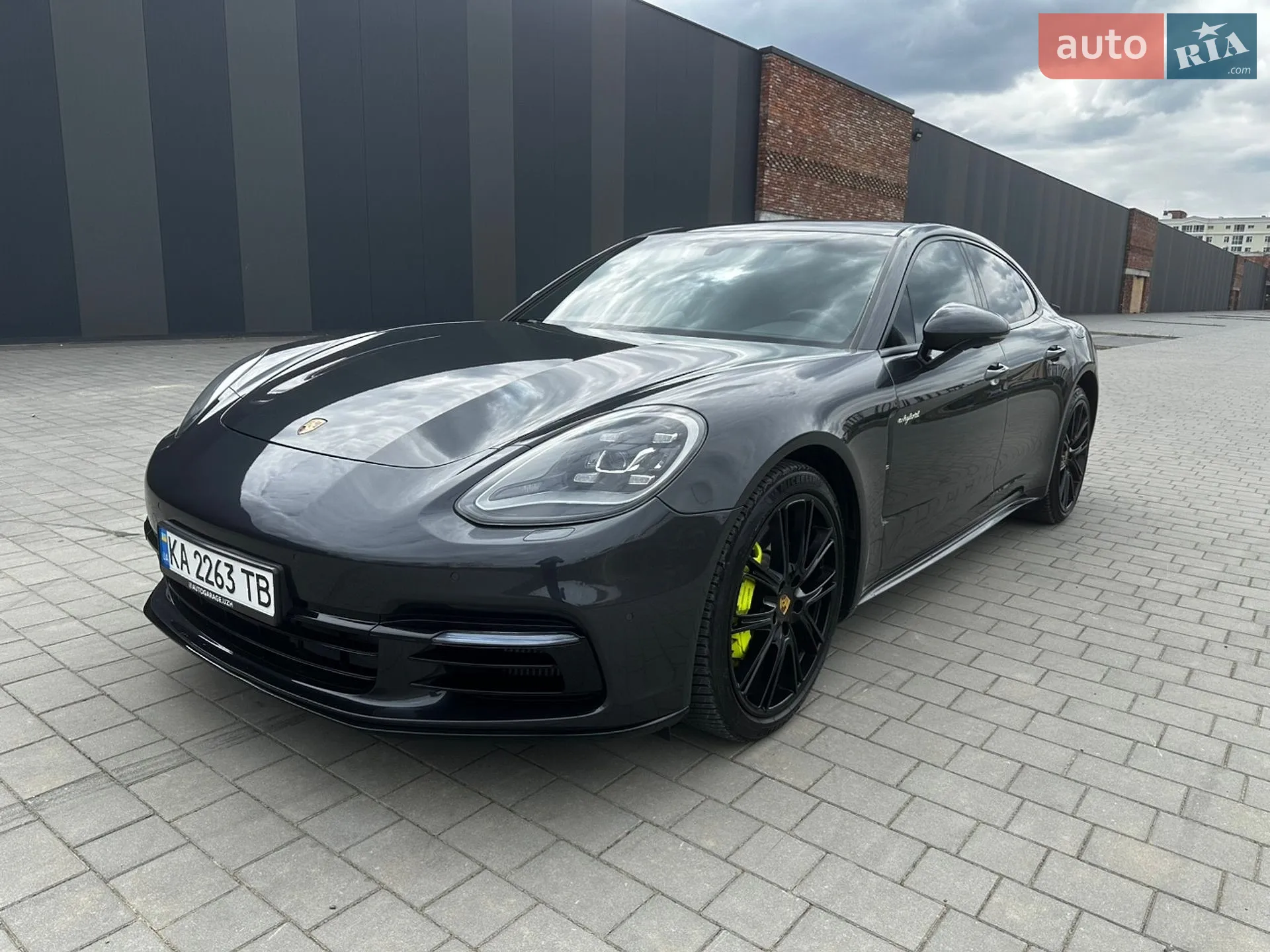 2017 Porsche Panamera - мініатюра 26