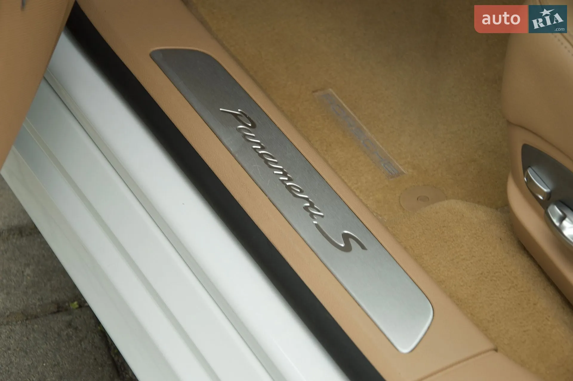 2013 Porsche Panamera - мініатюра 28