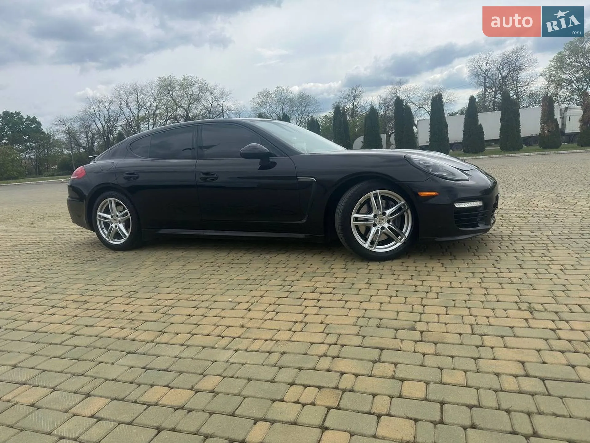 2015 Porsche Panamera - мініатюра 3
