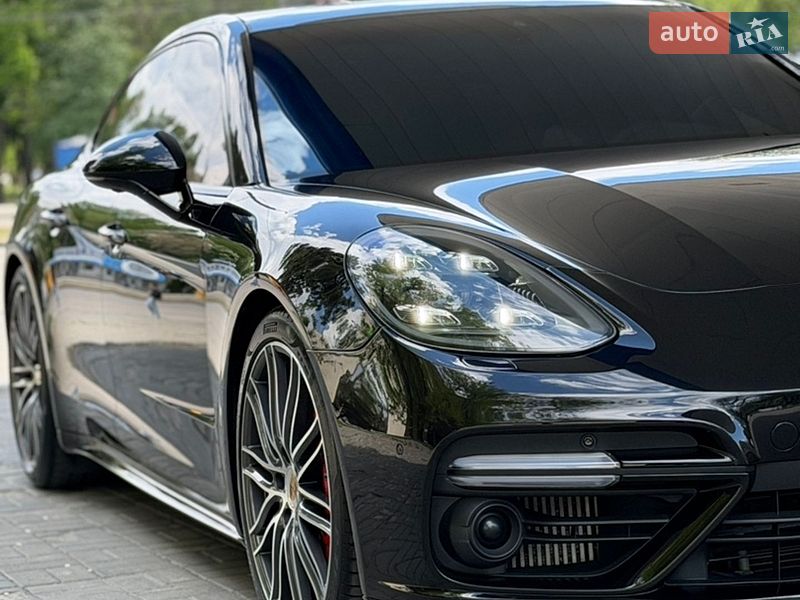 Фастбэк Porsche Panamera 2016 в Днепре