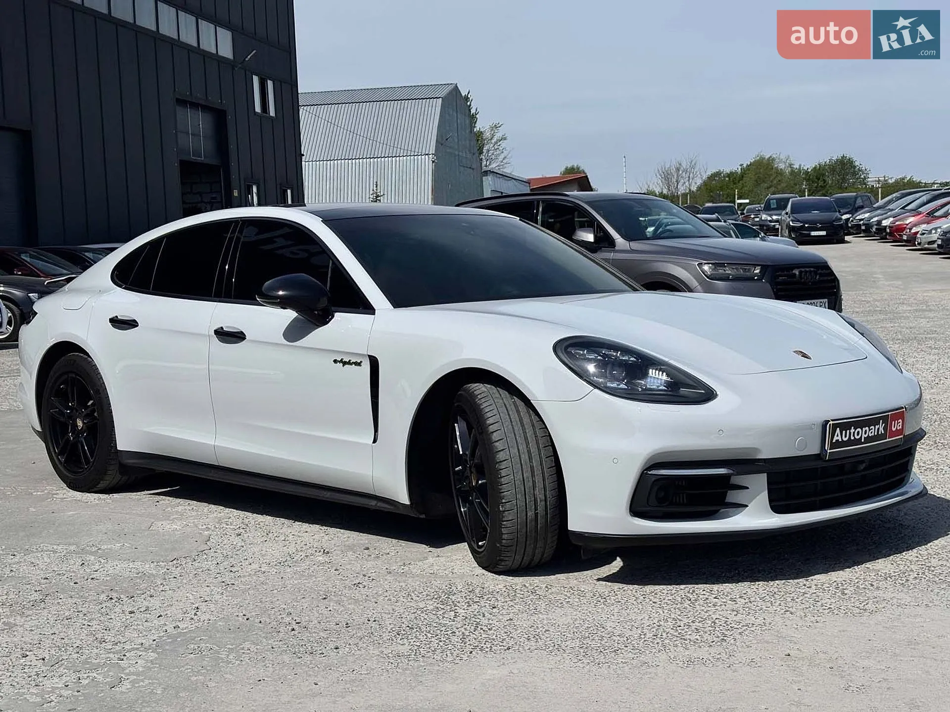 2017 Porsche Panamera - мініатюра 17