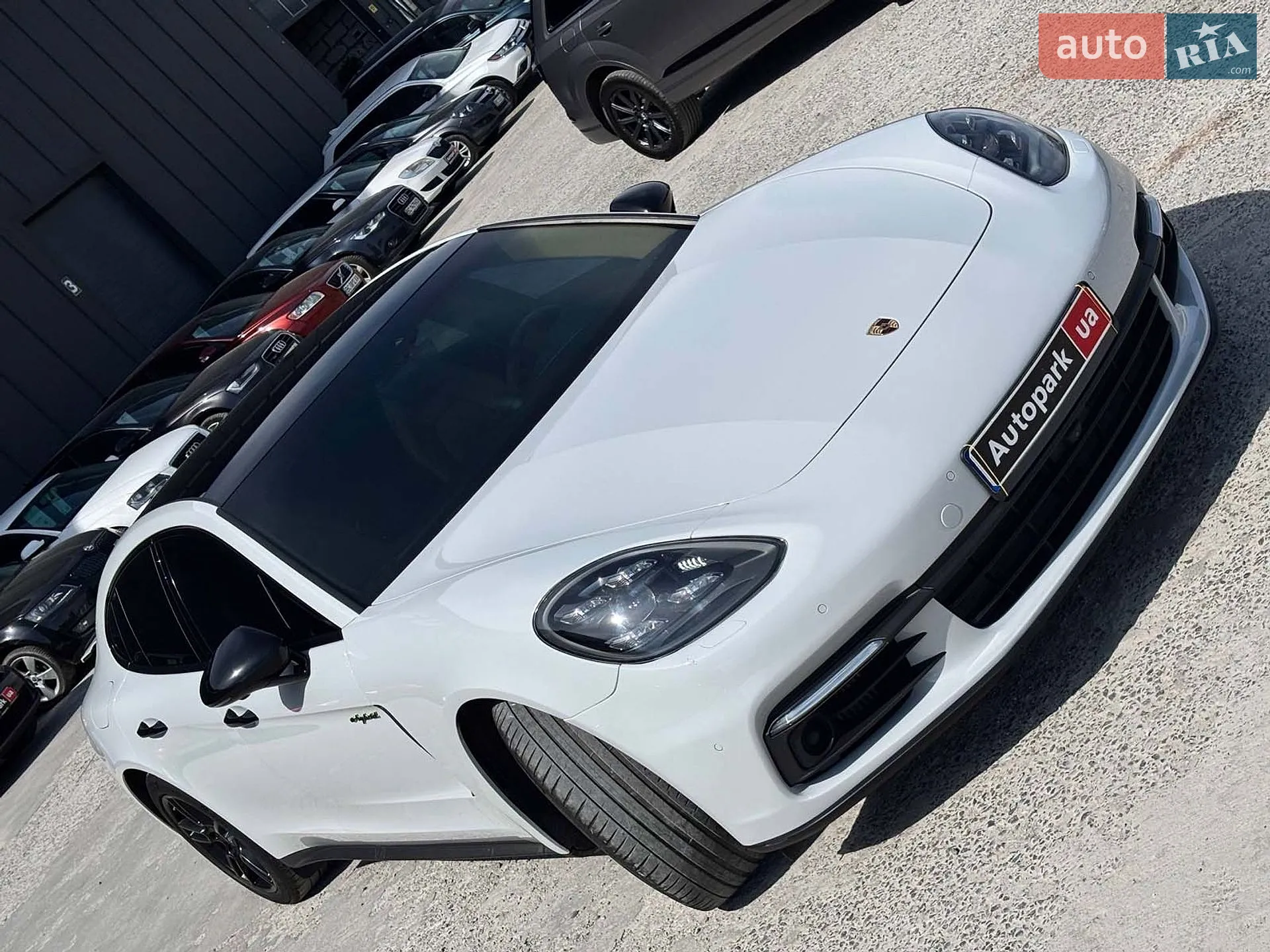 2017 Porsche Panamera - мініатюра 21
