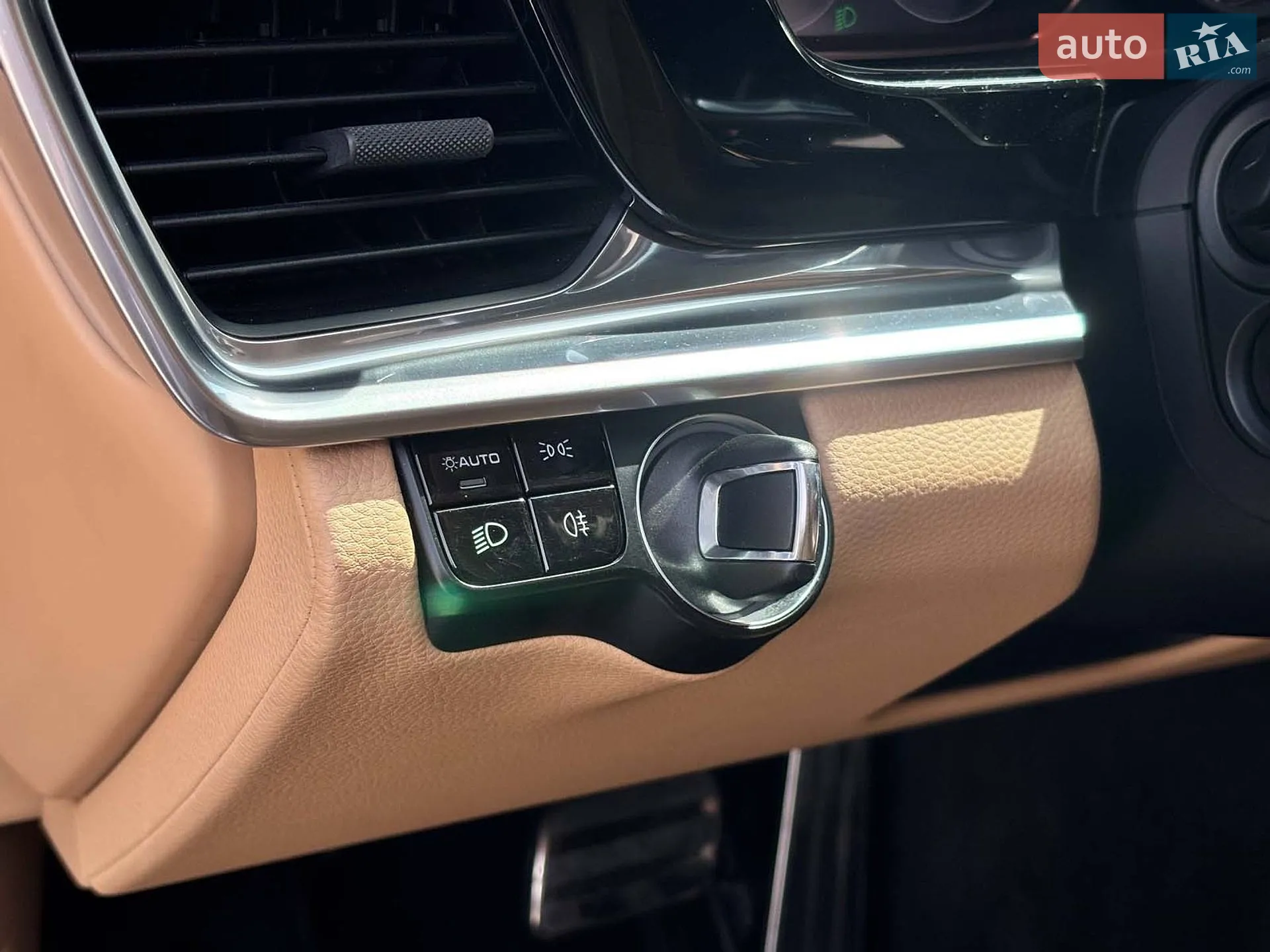 2017 Porsche Panamera - мініатюра 33