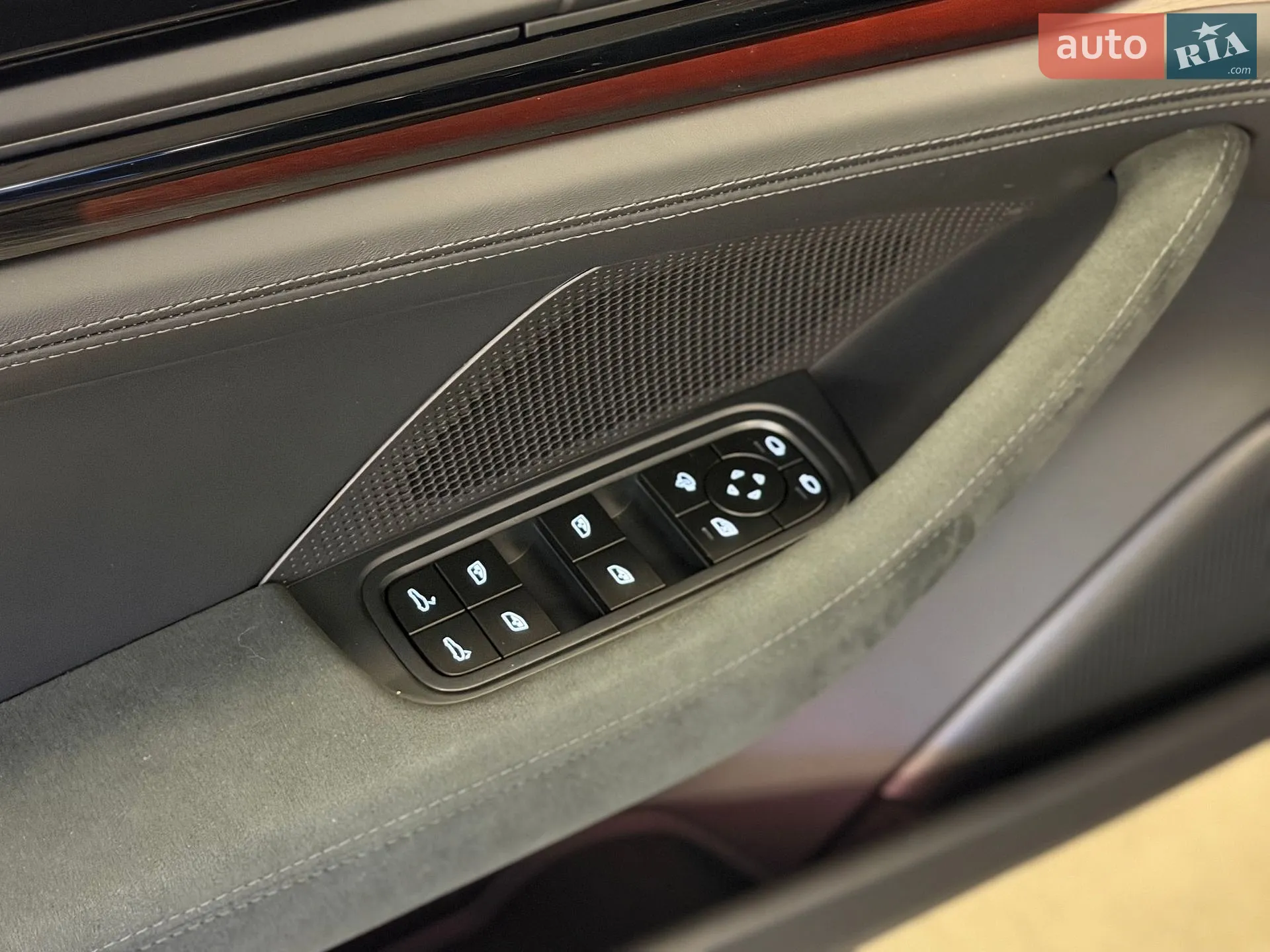 2025 Porsche Panamera - мініатюра 38