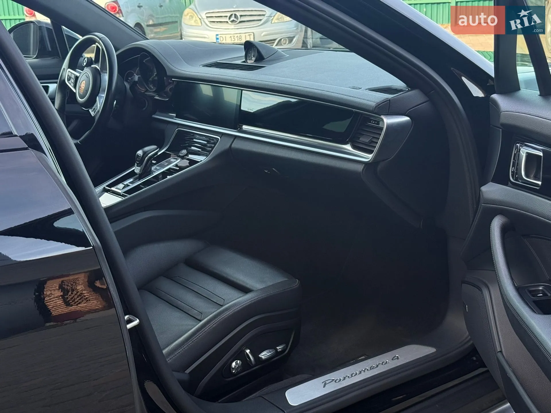 2018 Porsche Panamera - мініатюра 21