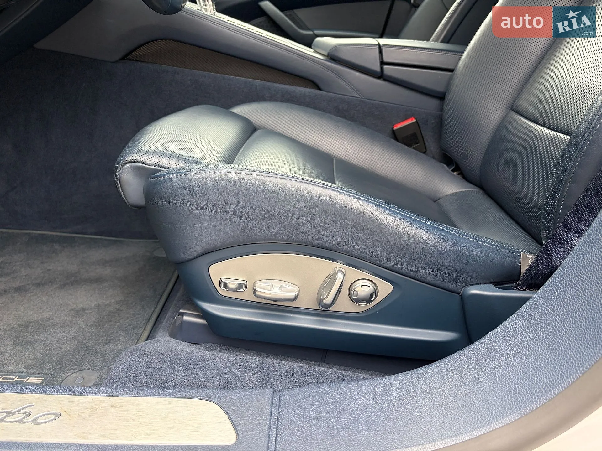2012 Porsche Panamera - мініатюра 32