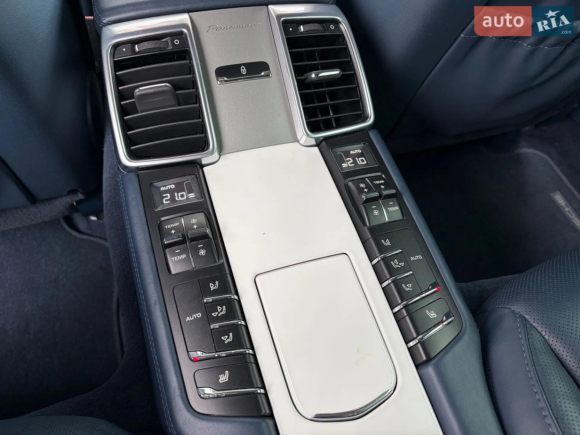 2012 Porsche Panamera - мініатюра 39