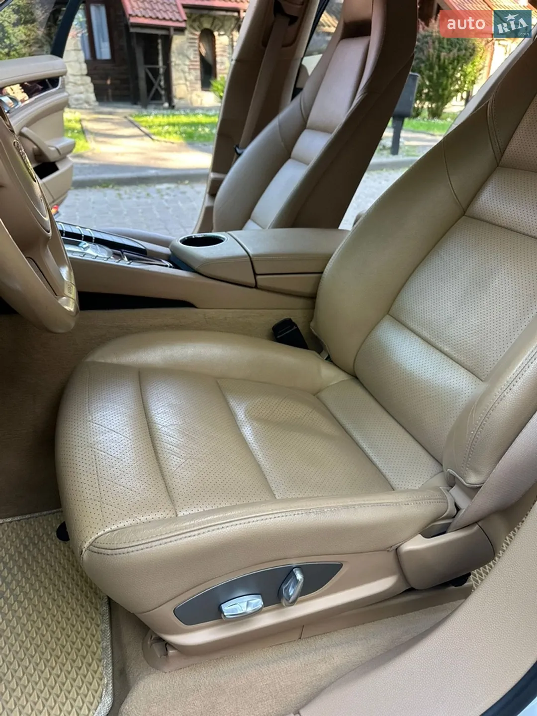 2010 Porsche Panamera - мініатюра 19