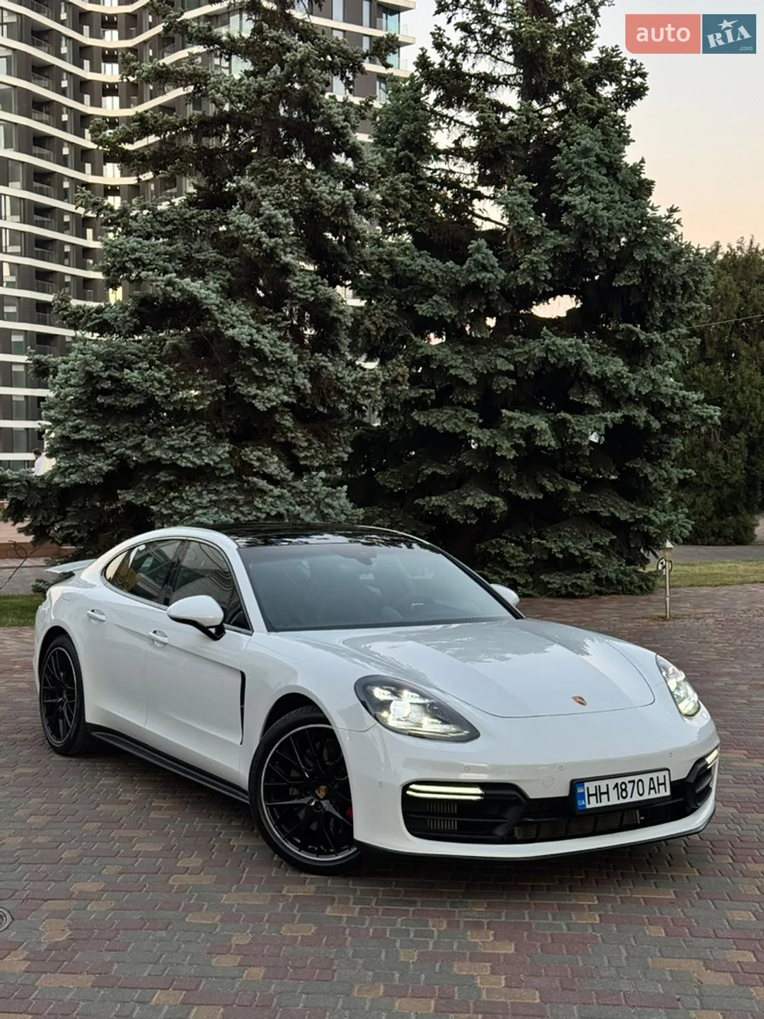 2019 Porsche Panamera - мініатюра 16