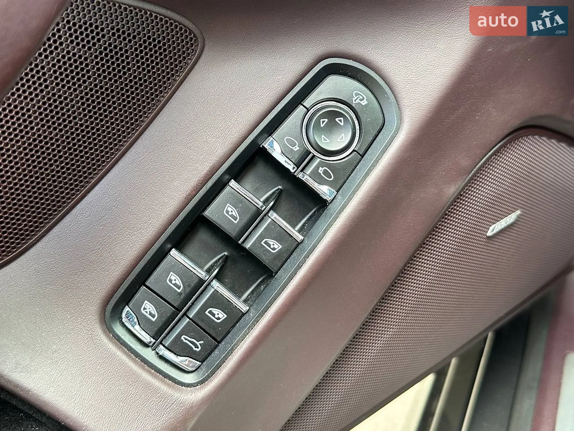 2013 Porsche Panamera - мініатюра 22