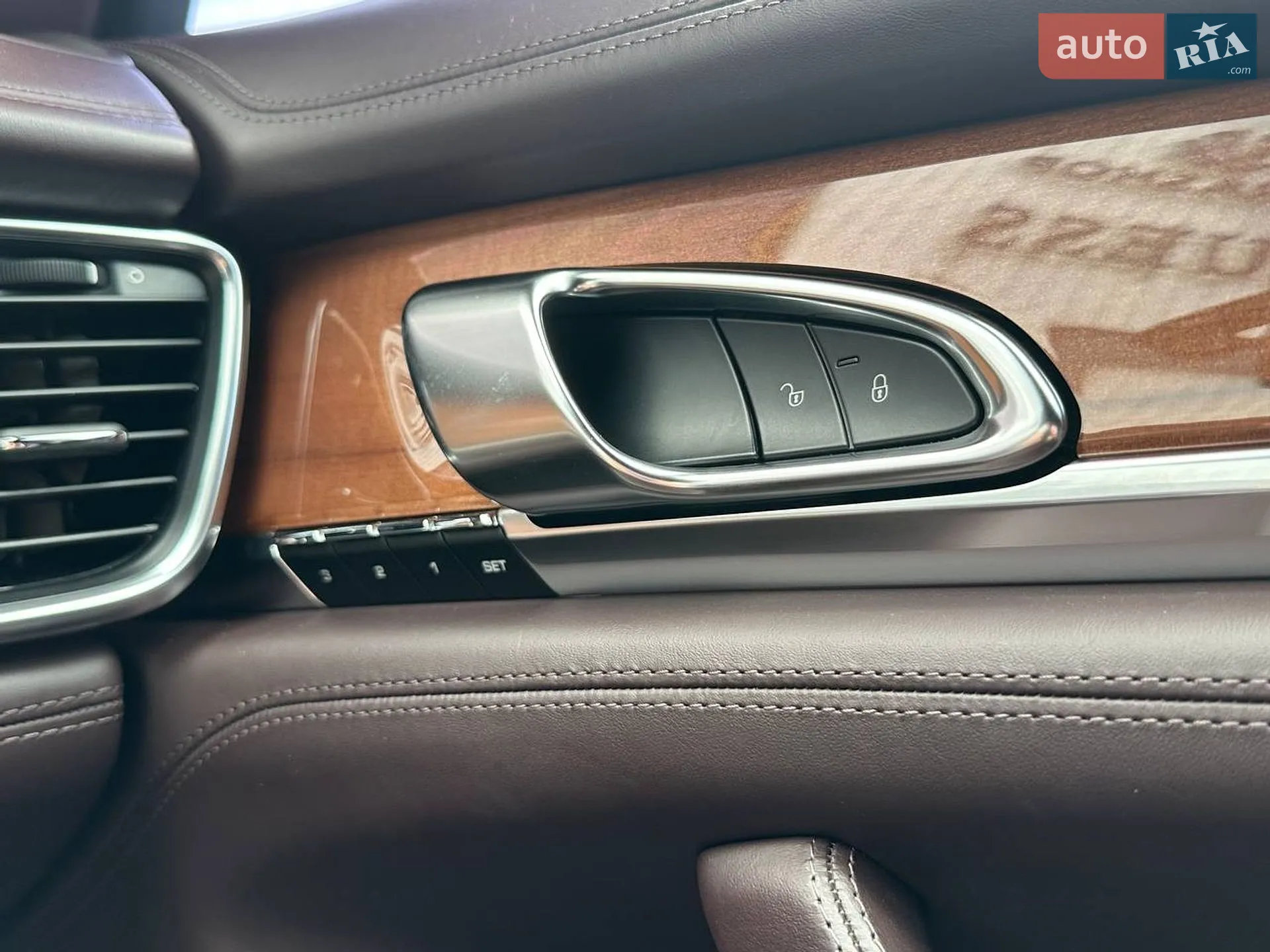 2013 Porsche Panamera - мініатюра 26