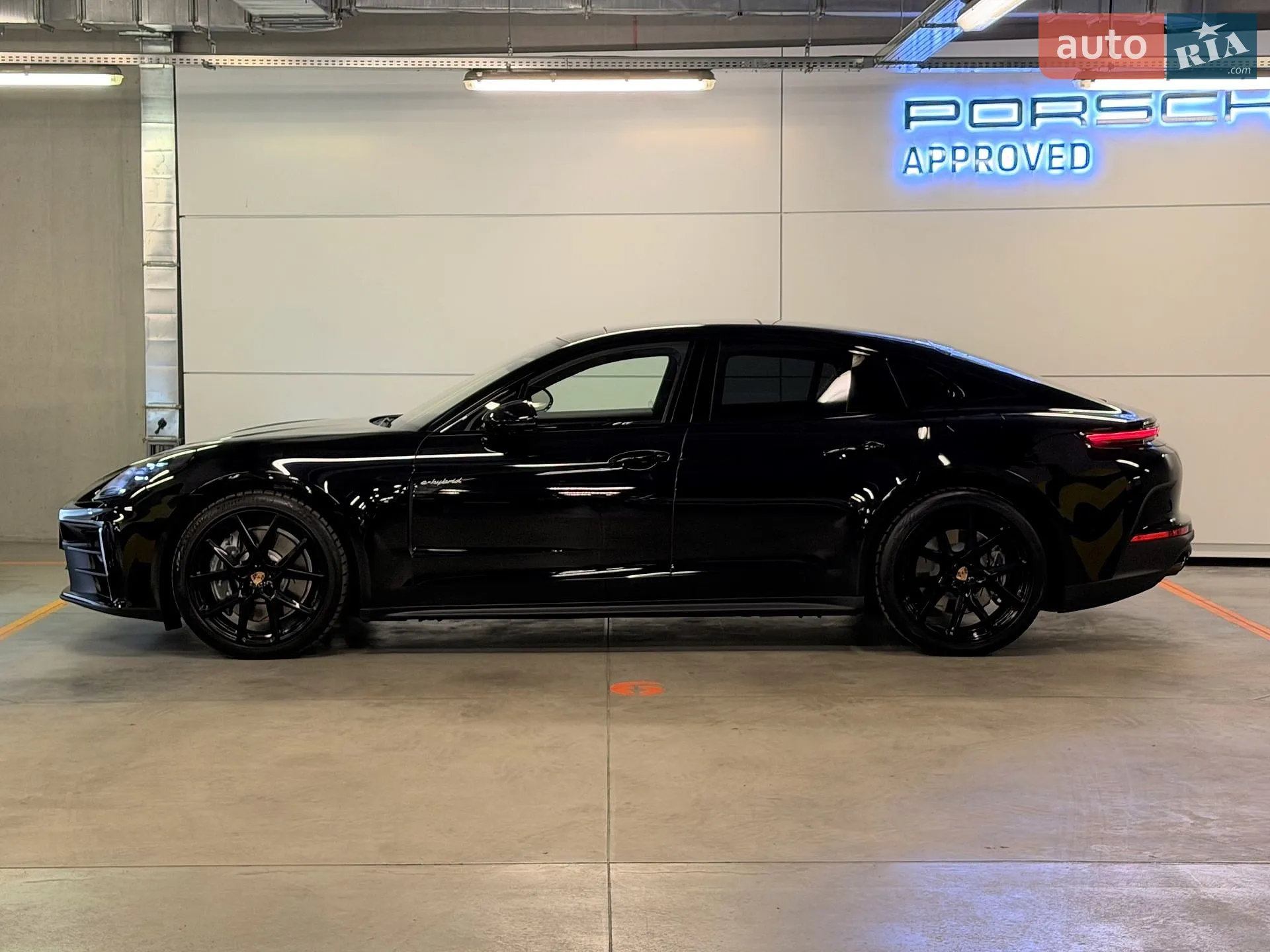 2025 Porsche Panamera - мініатюра 2