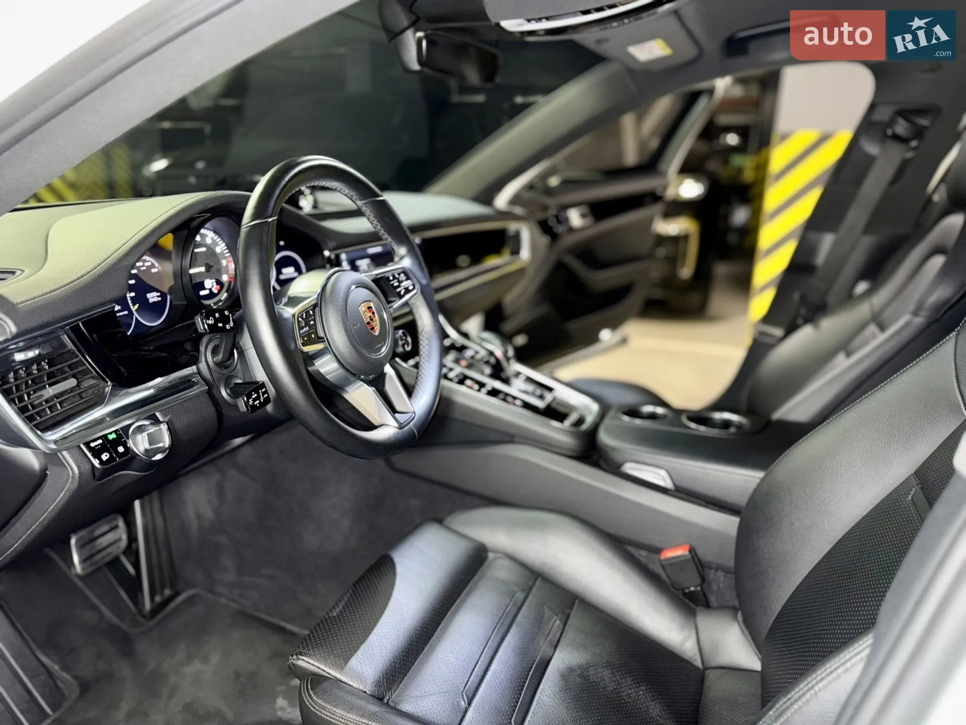 2019 Porsche Panamera - мініатюра 18