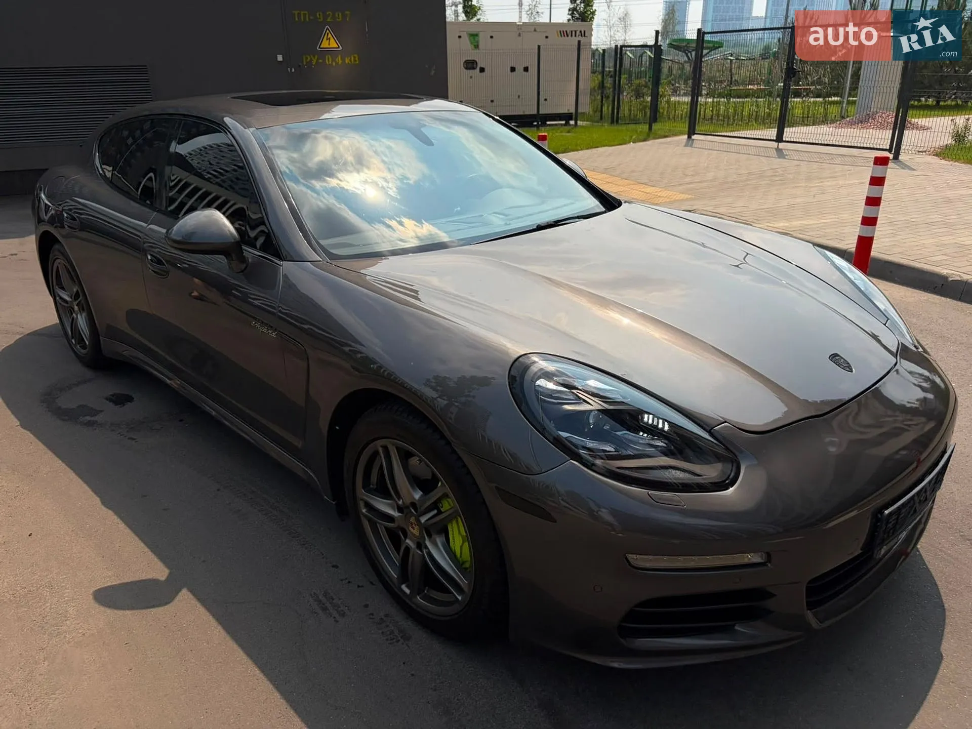 2015 Porsche Panamera - мініатюра 11