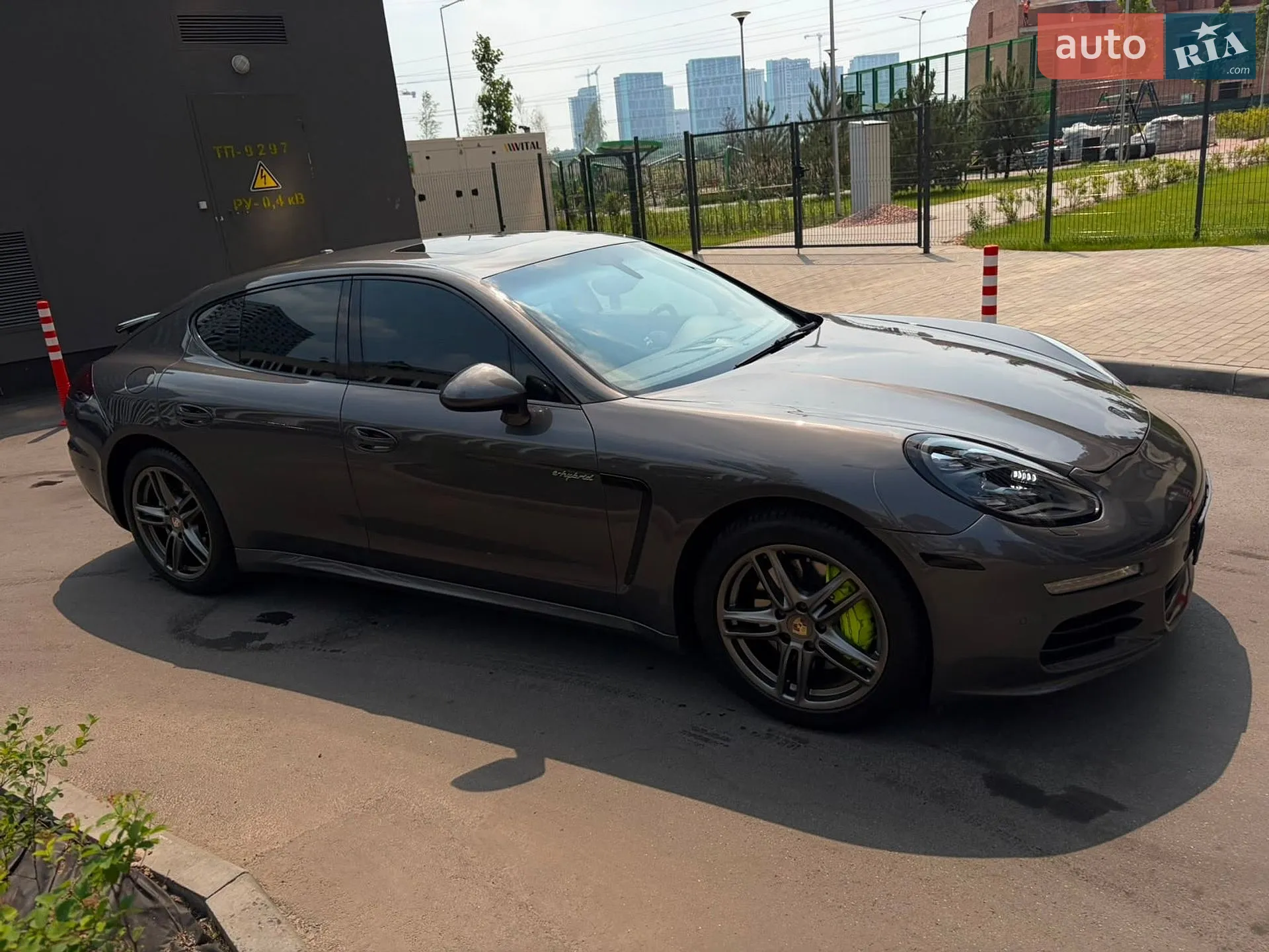 2015 Porsche Panamera - мініатюра 16